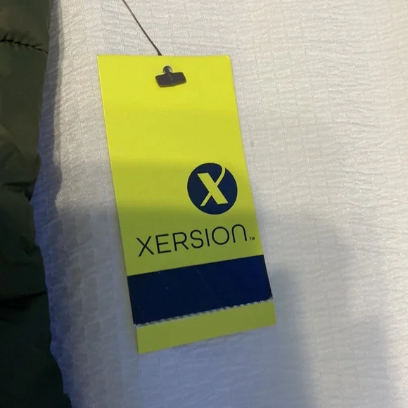 NWT Xersion Hartford Green Vest - Picture 4 of 7